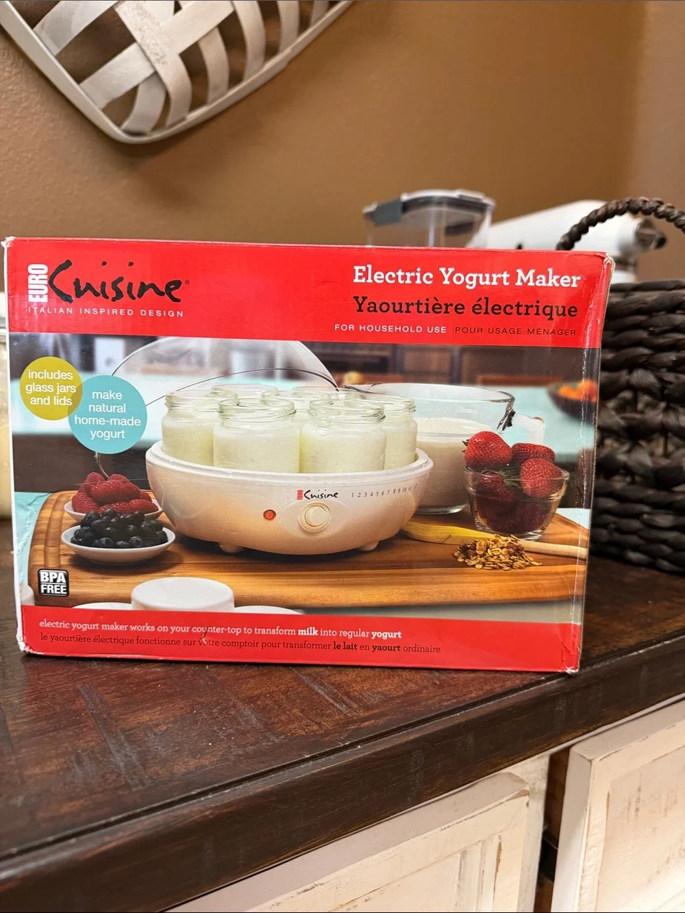 White Electric Yogurt Maker with Glass Jars
